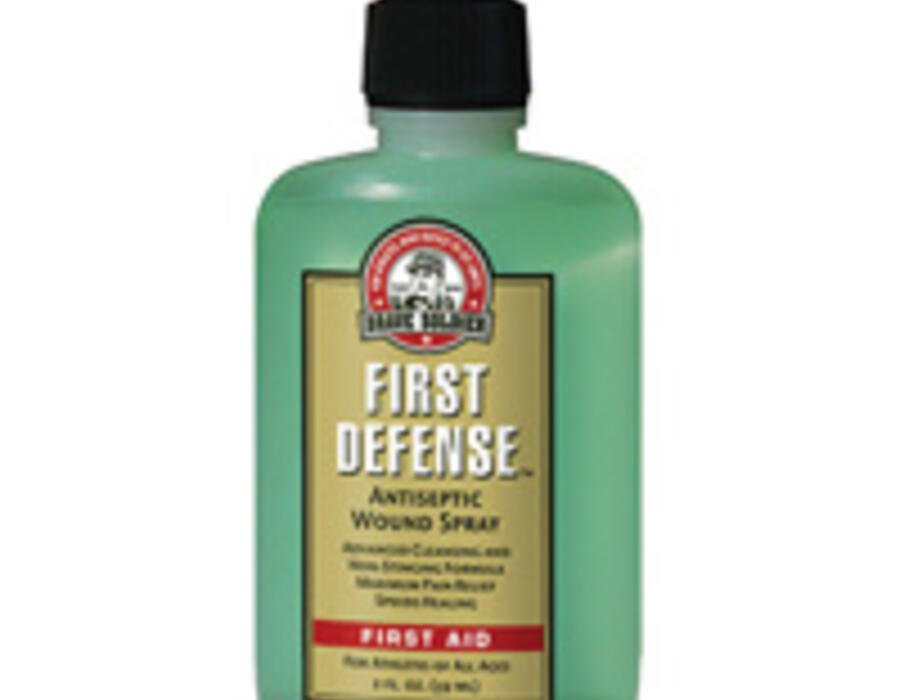firstdefensewoundcleansingspray.jpg